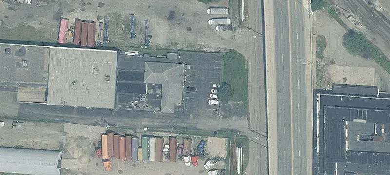 Versatile Building in Growing Community