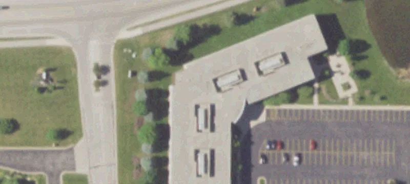 Office Space Near Freeway I-43