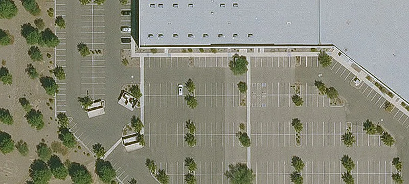 Office/Flex Building Near Retail