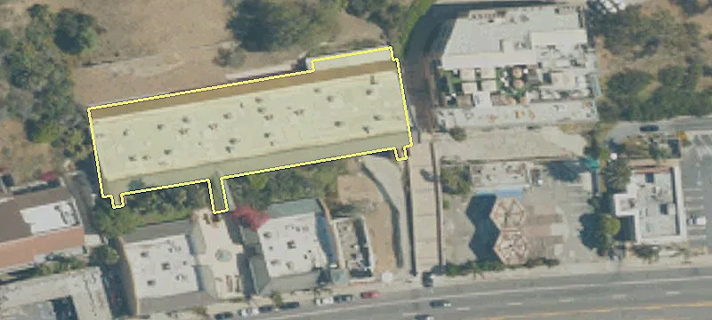 Iconic Oceanfront Retail Space