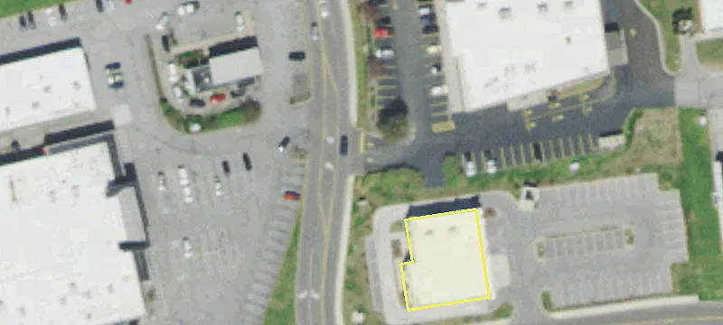 Retail Space in Oak Ridge