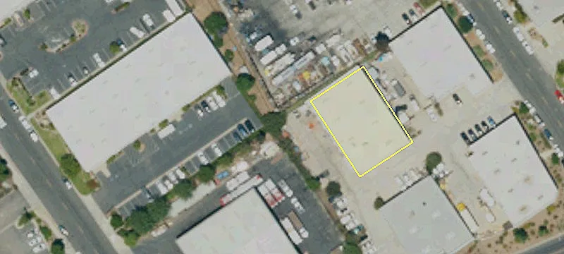 Multi-Tenant Building Corner Unit