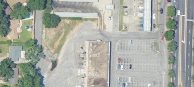 Retail Space in Grocery Anchored Center