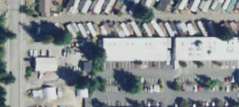 Redmond Industrial/Retail/Automotive Building For Sale
