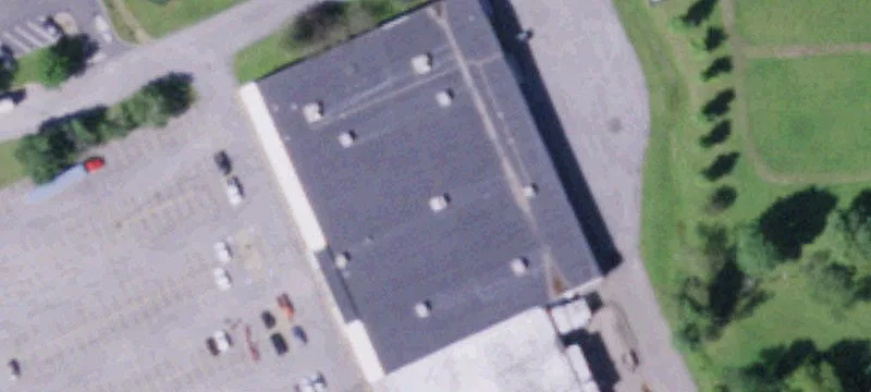 Remodeled Plaza Anchored by Big Lots