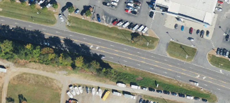 Former Retail Building on Highway