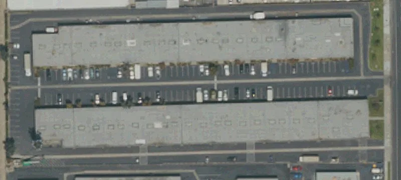 Multi-Tenant Manufacturing/Warehouse Building For Sale
