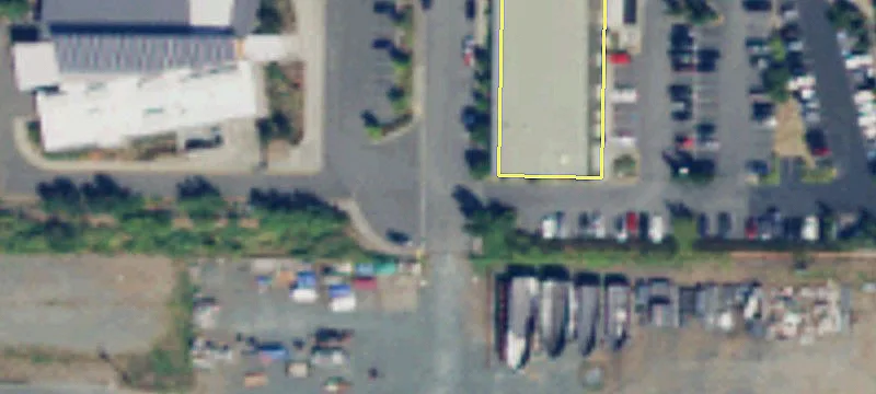 Retail Building with Leaseback Opportunity