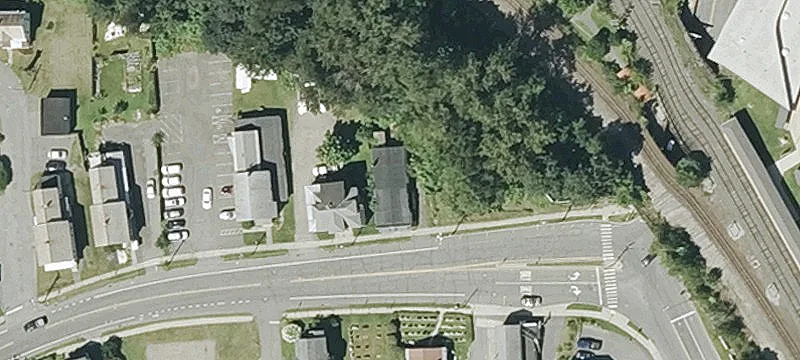 Versatile Building in Greenfield Heart