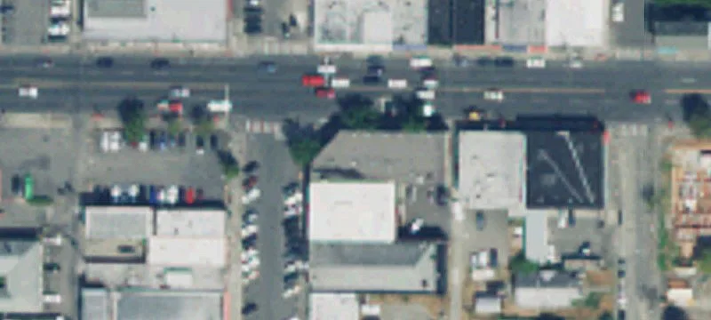 Commercial Unit in Lincoln District