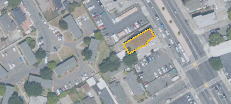 Six-Unit Residential Asset in Oakland