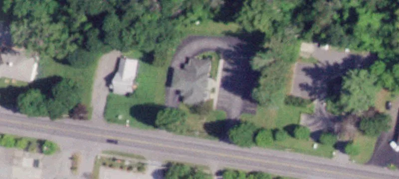 Millerton Commercial Property with Parking