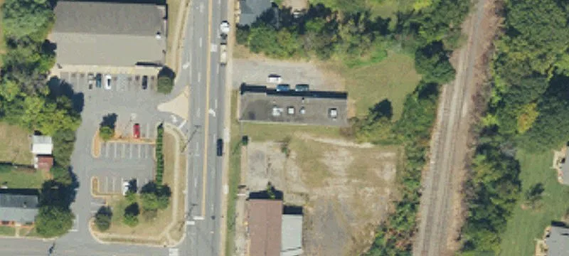 Versatile Commercial Building on Shelton