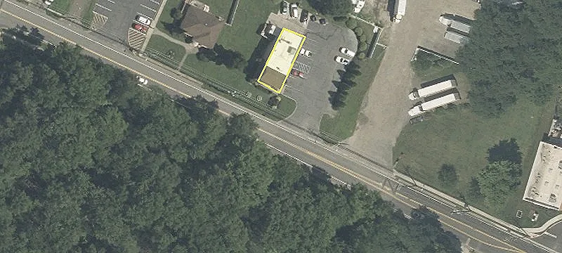 Turnkey Multi-Use Commercial Property