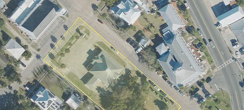 Historic Taranto House Rental Gem