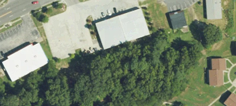 High-Visibility Commercial Building on Corridor