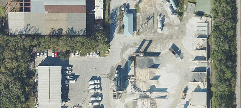 Tampa Manufacturing Facility with Warehouses