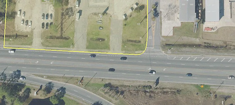 Prime Commercial Parcel on Parkway