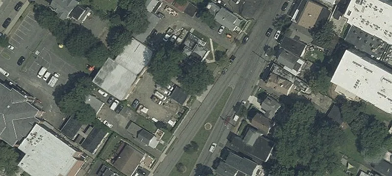 Commercial Property Near Train Station
