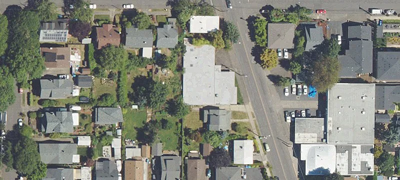 Commercial Building on SE Milwaukie