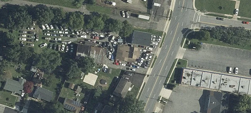 Auto Repair Property With Residence