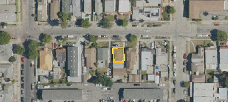 New Modern Hyde Park Apartments