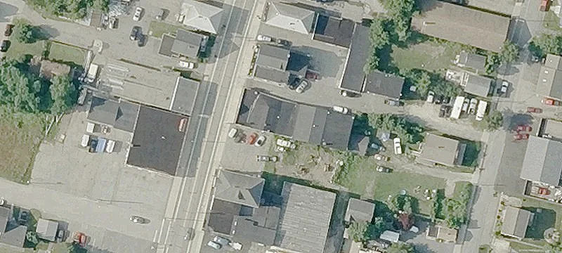 Versatile Mixed-Use Property, Tiverton