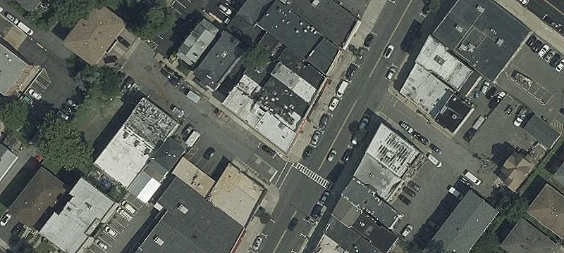 Bakery/Cafe on Broad Ave