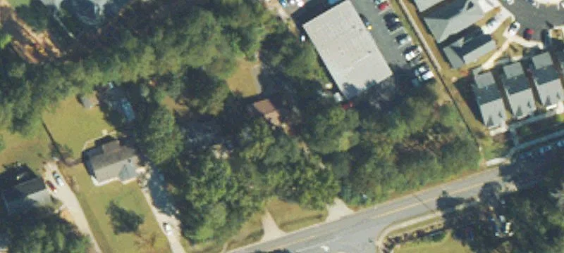 Freestanding Building in Suwanee Heart