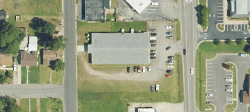 Versatile Commercial Facility with Fenced Yard