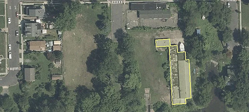Waterfront Warehouse with Redevelopment Potential
