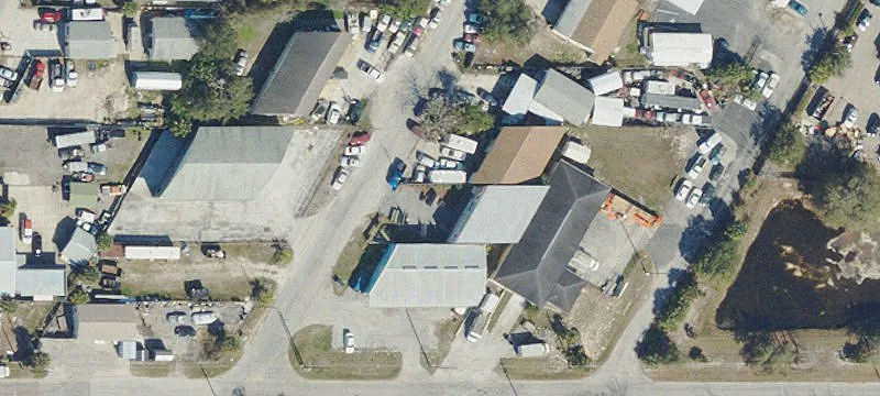 Port Richey Warehouse with Showroom