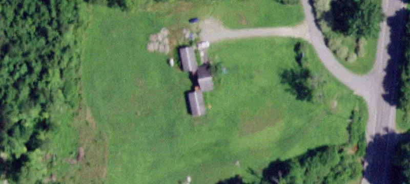 Versatile Property with Mountain Views