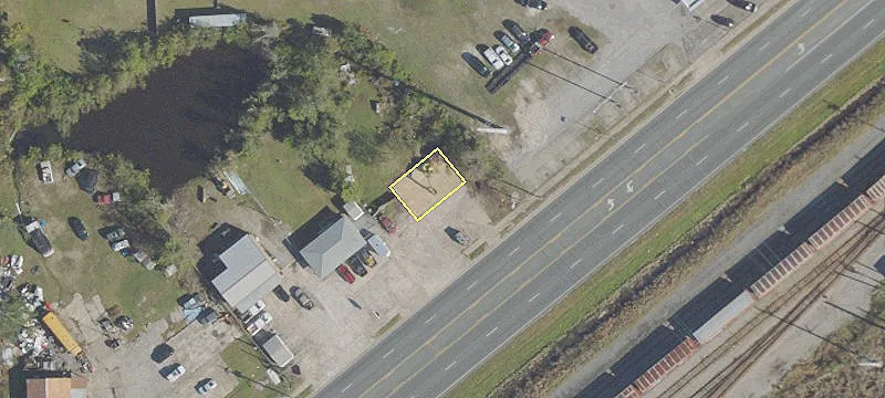 Prime Commercial Property on Highway