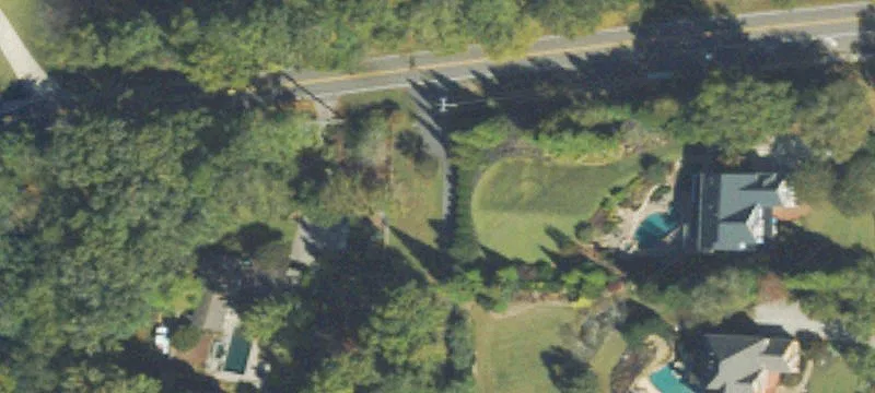 Milton Estate with Private Lake