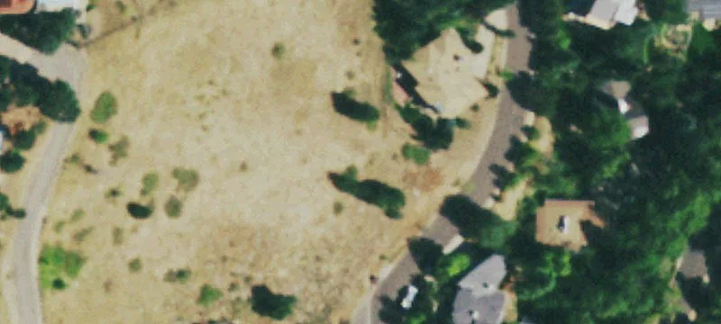 Residential Land in Floral Park