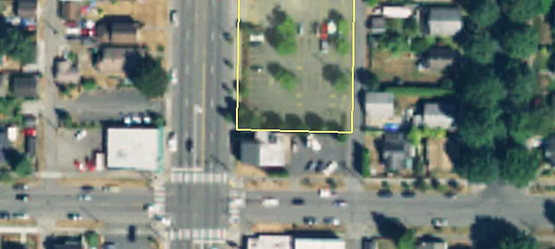 Vacant Corner Lot in Everett