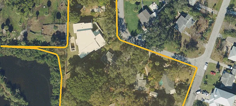 Oversized Lot in South Tampa
