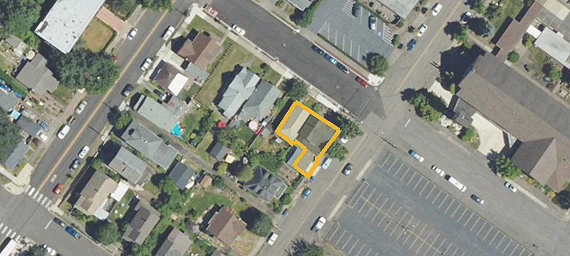 Residential Lot in Historic Canemah