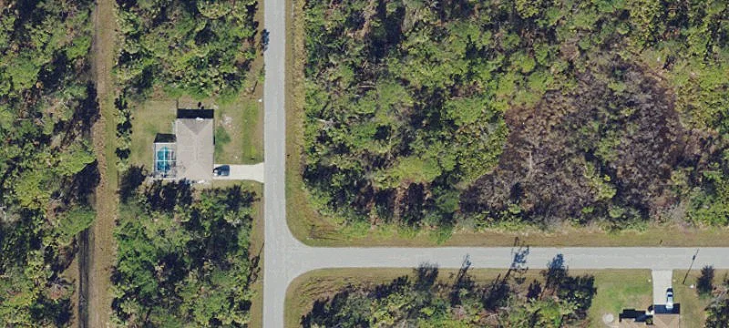 Residential Corner Lot in Port Charlotte