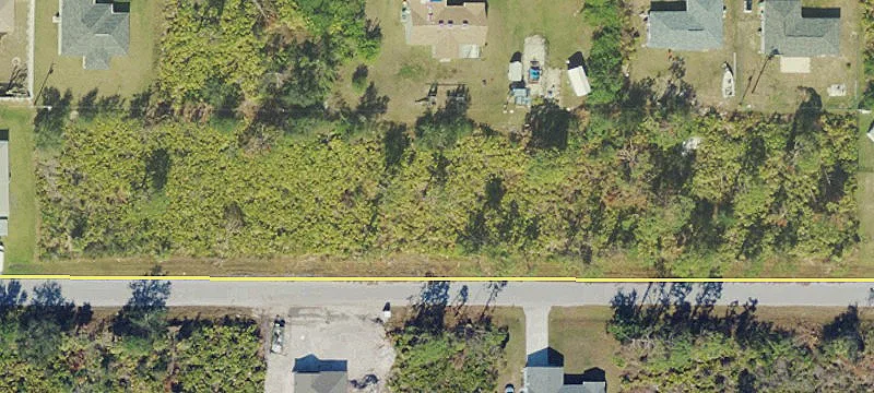 Land in Gulf Cove