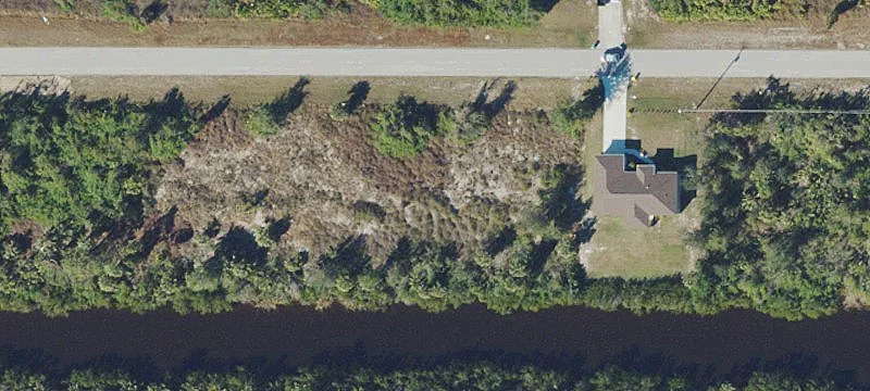 Port Charlotte Canal Access Lot