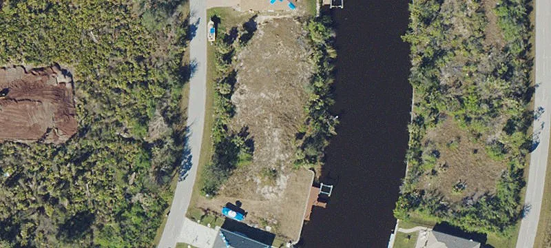 Waterfront Lot in South Gulf