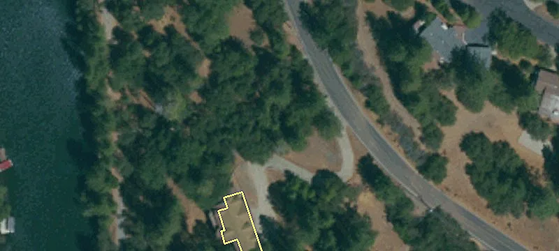 Lakefront Property in Gated Community