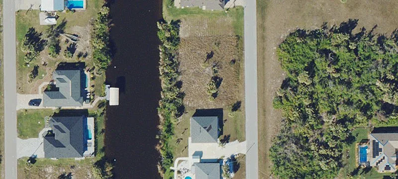 Waterfront Lot in South Gulf