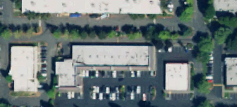 Retail Space in Busy Center