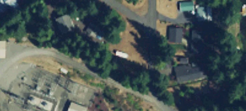 Level Corner Lot Near Lake
