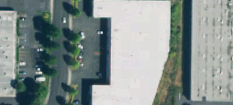 Tukwila Warehouse with Dock Doors