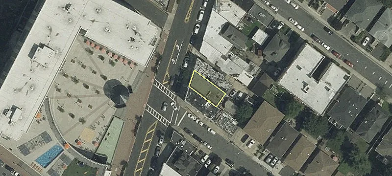 Retail Space in Prime Location