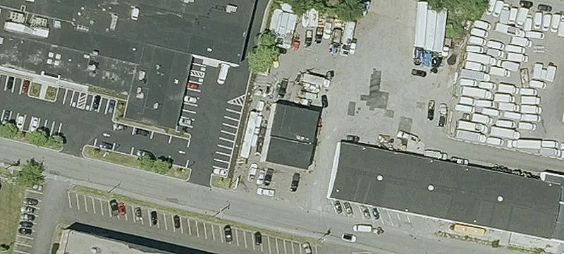 Versatile Commercial Building For Lease